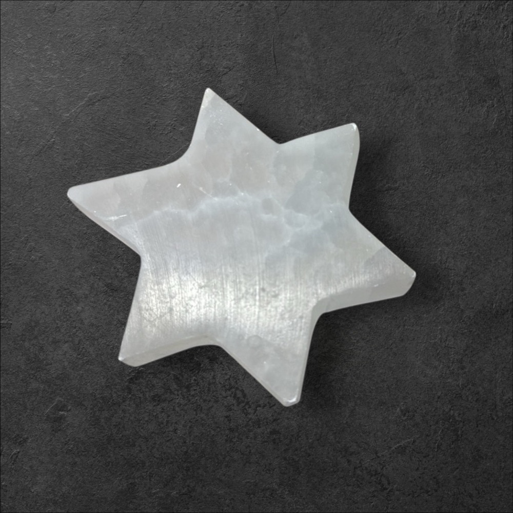 Small Selenite Satin Spar Hand Carved Star-Shaped Coaster Decor Plate - Picture 4 of 4